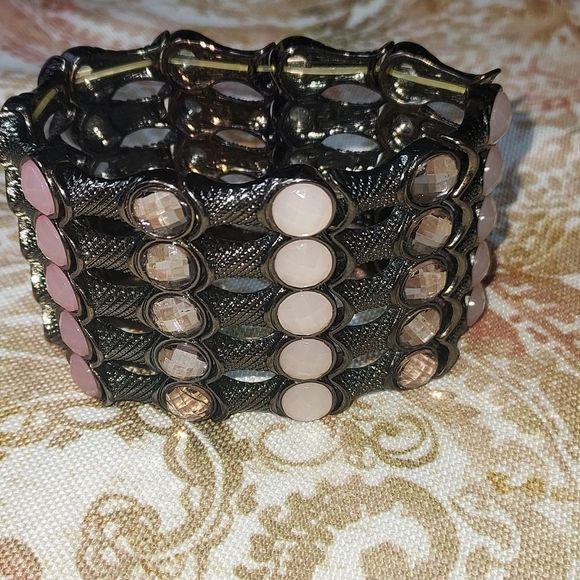 Bracelet  - Picture 2 of 6